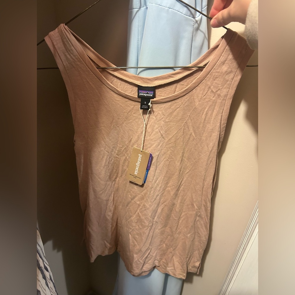 Patagonia tank top NWT